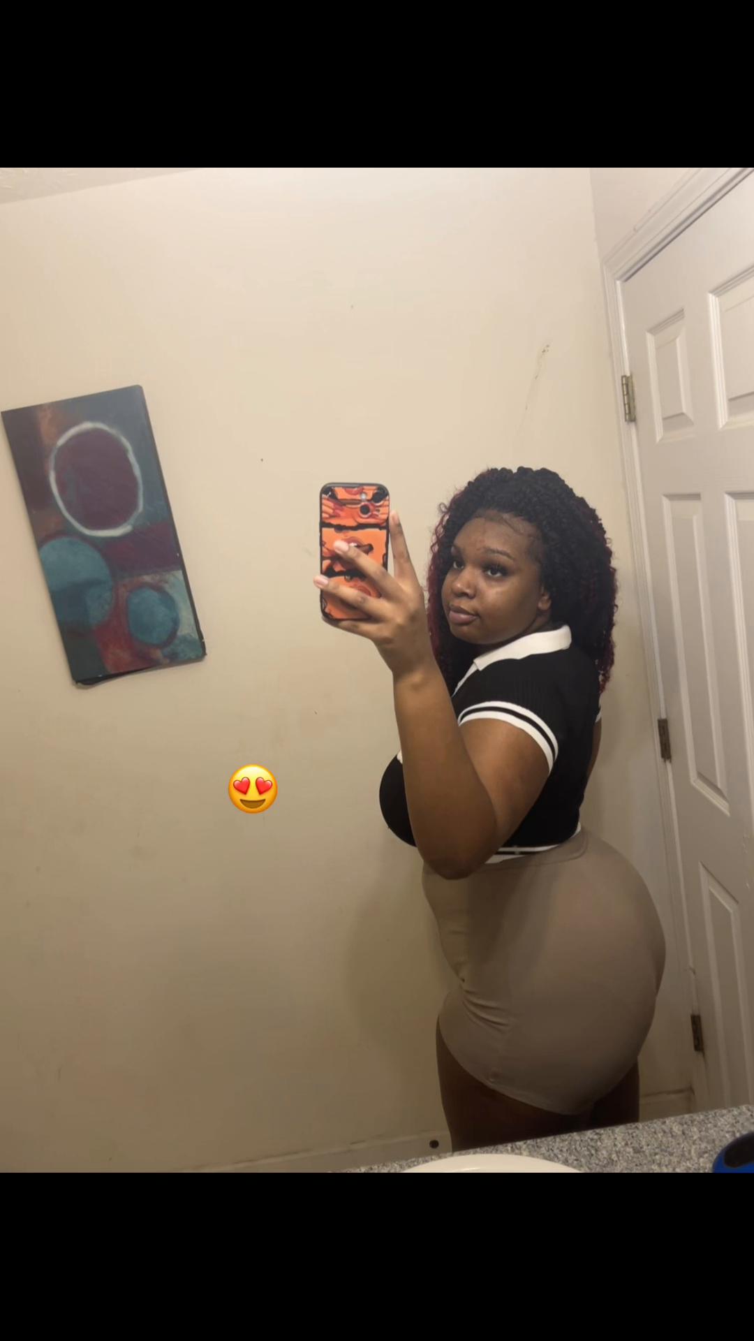 @Prettylil_ayanna15