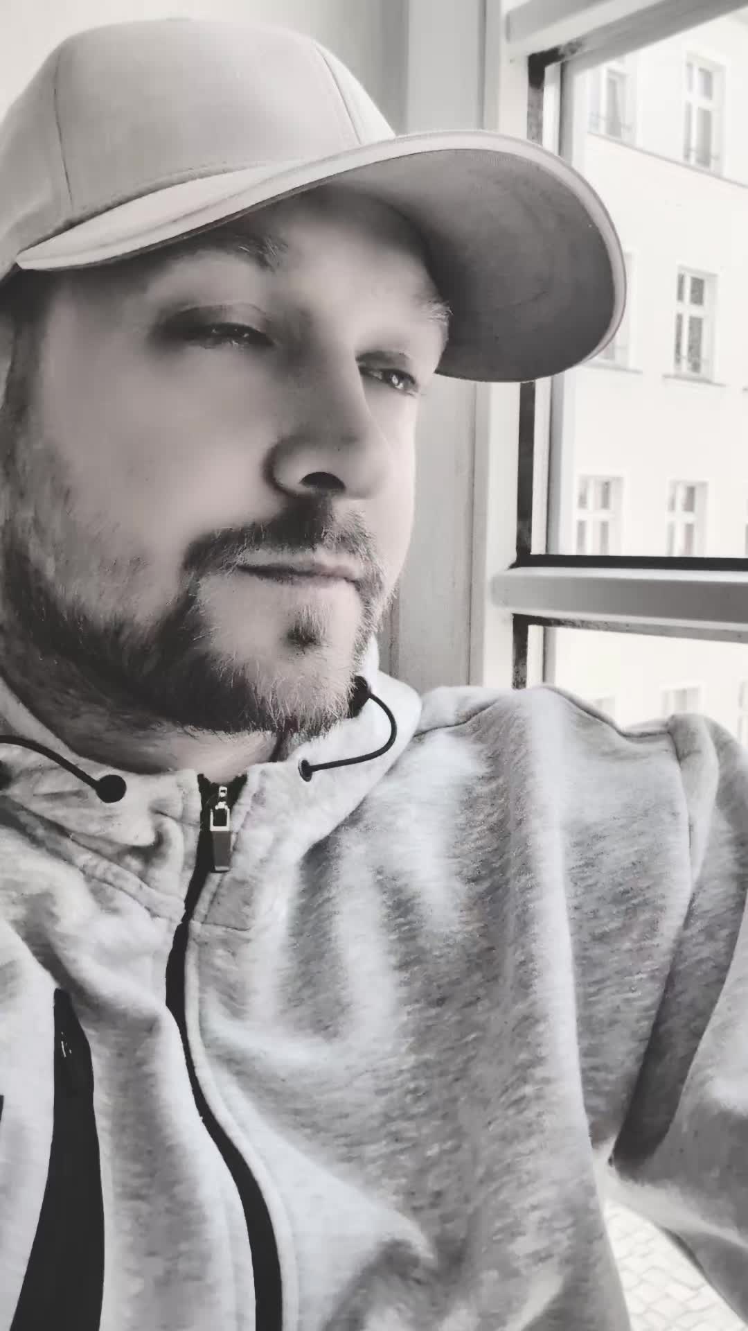 @Rockabasti
