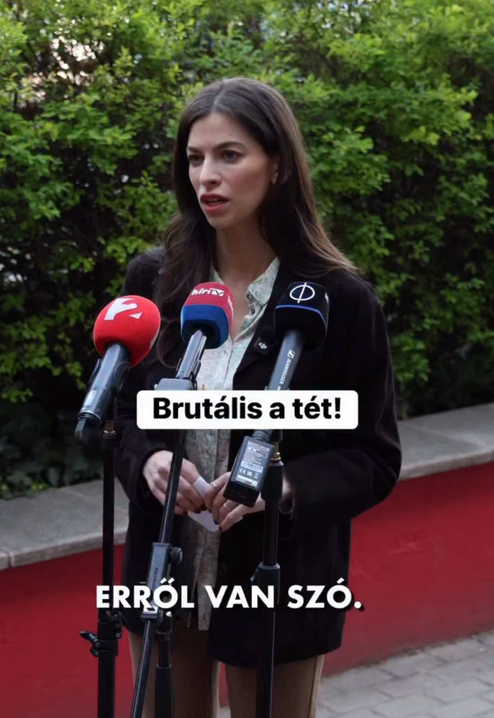 @Szentkir&aacute;lyi Alexandra