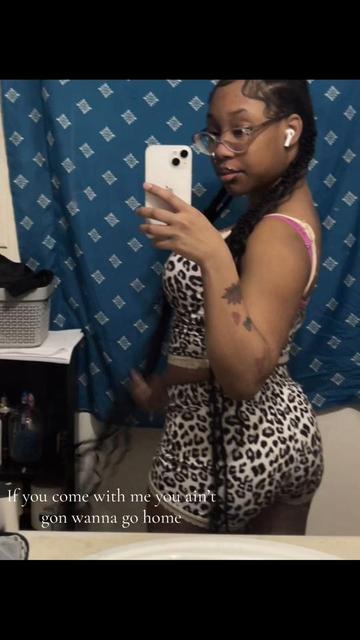 @theestonagirl
