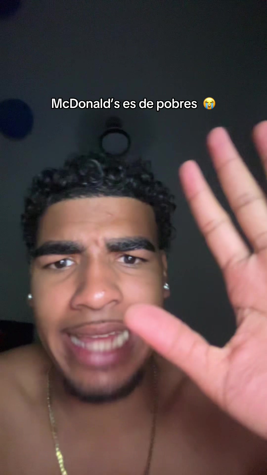 @Alexiño