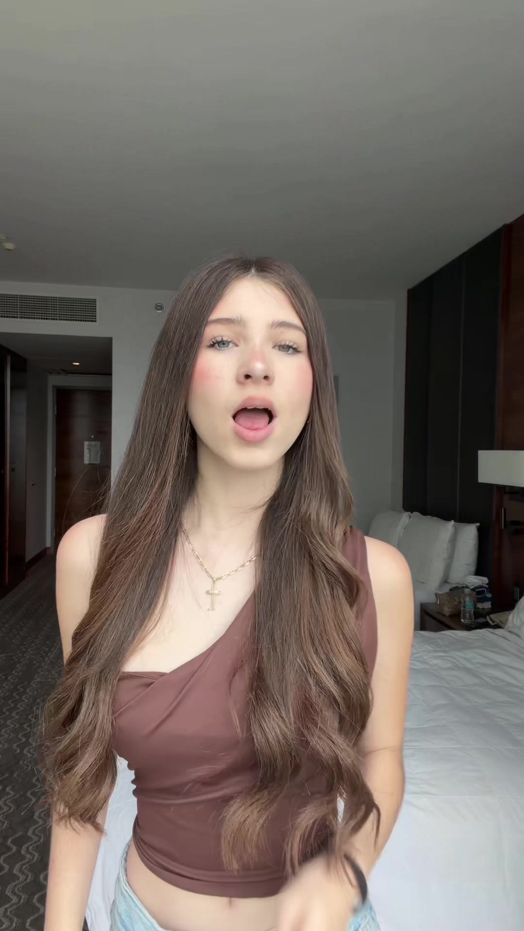 @Moni