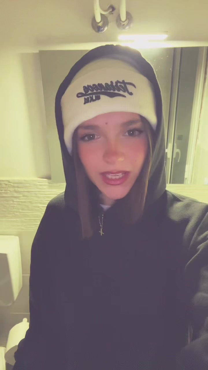 @Alis🕷️