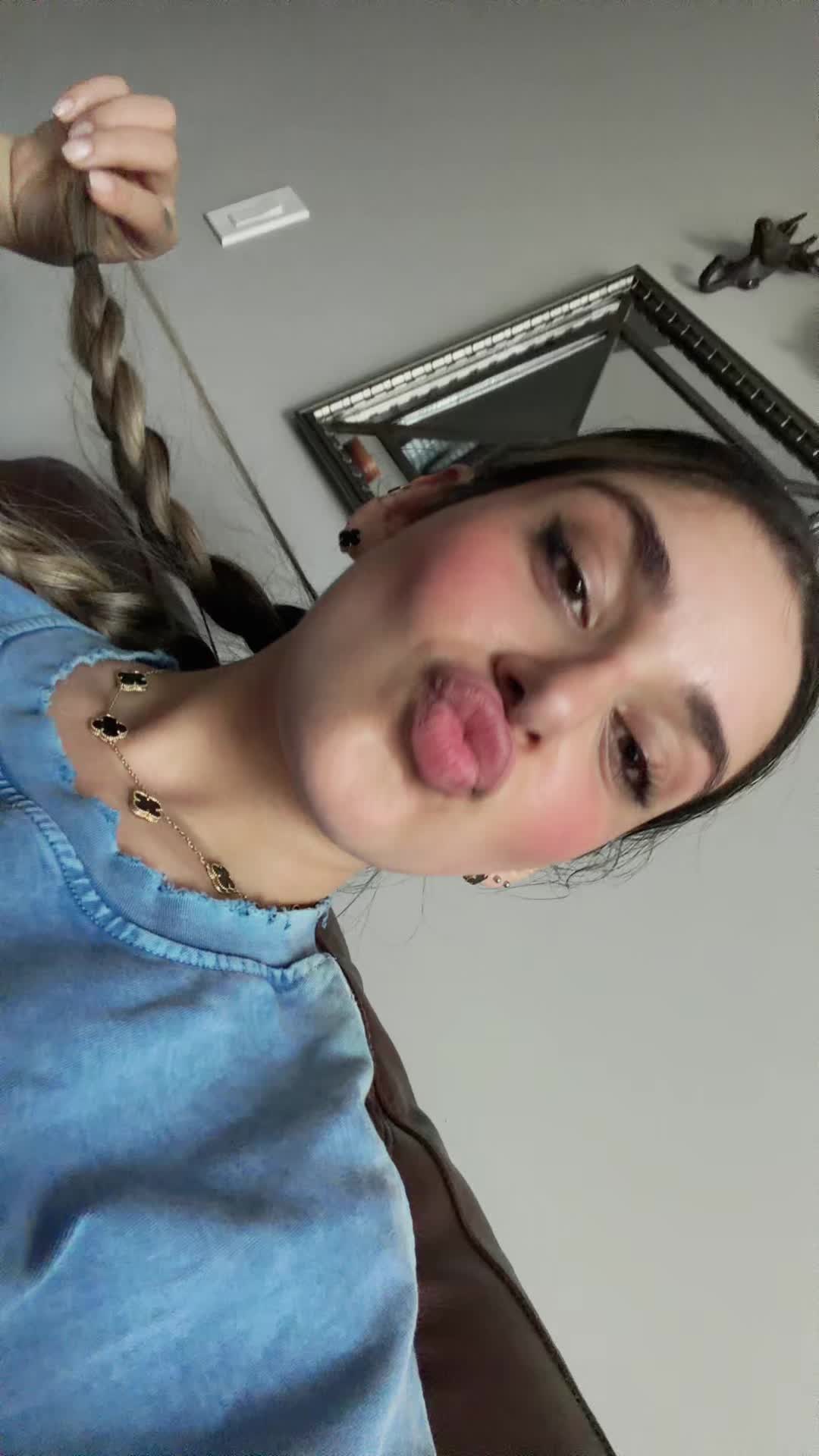 @Lena