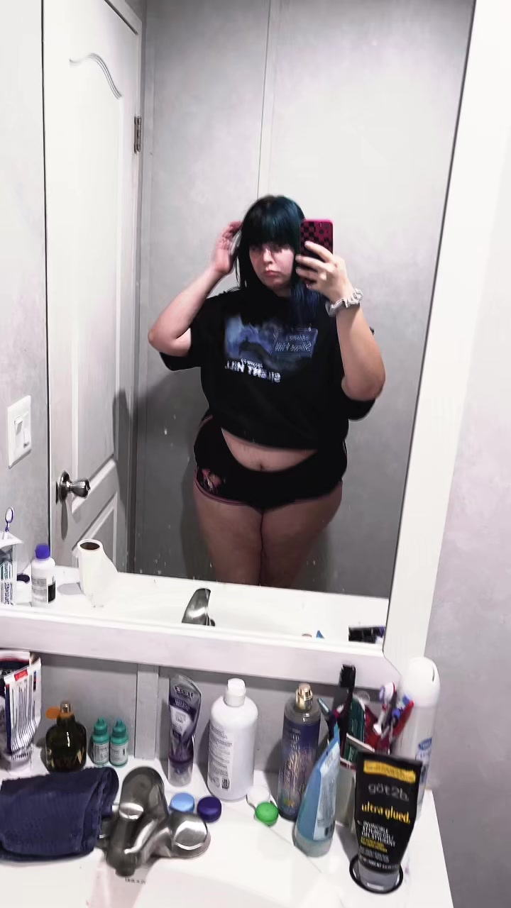 @WeepingRecluse🕷️