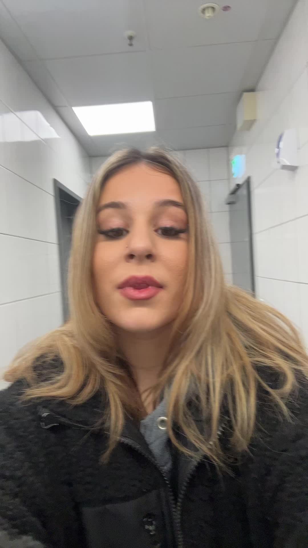 @angi