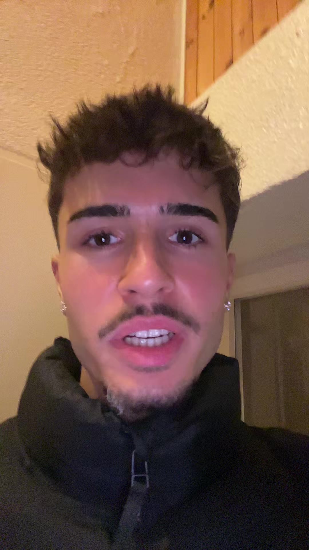 @sandro