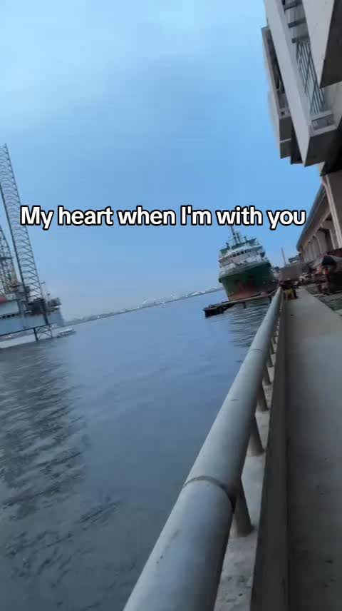 @BombsXO