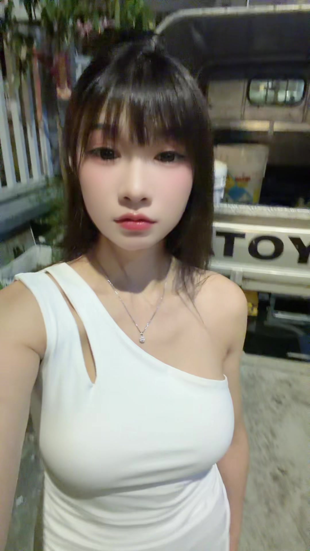 @萤火虫
