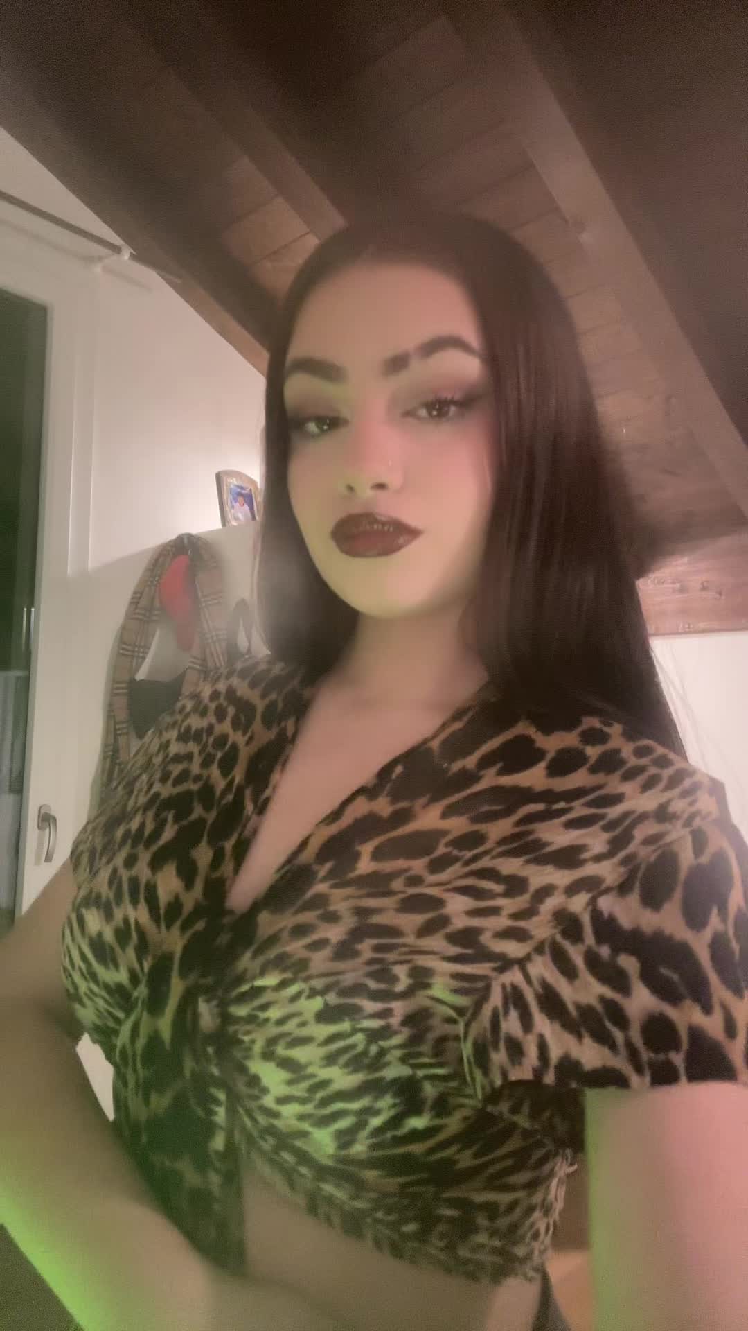 @𝒪𝓉𝓉𝒶𝓋𝒾𝒶🍒