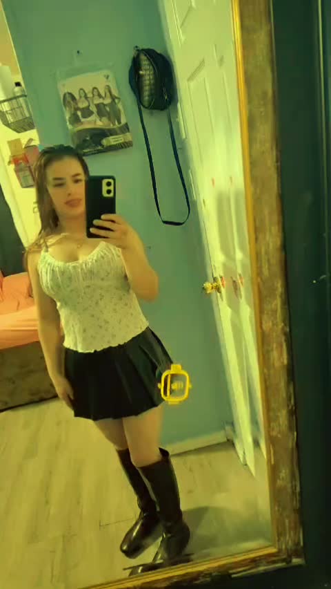 @monicachajon