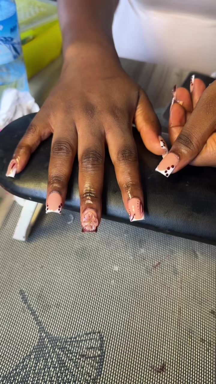 @NAIL TECH IN ABIOLA WAY ABATA