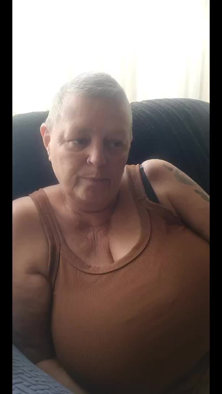 @bareessentialsjj
