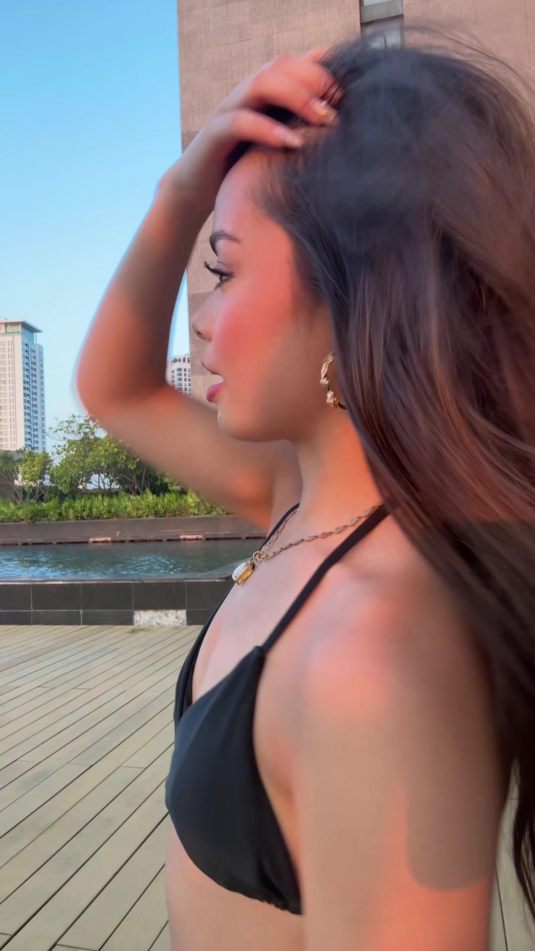 @Akita