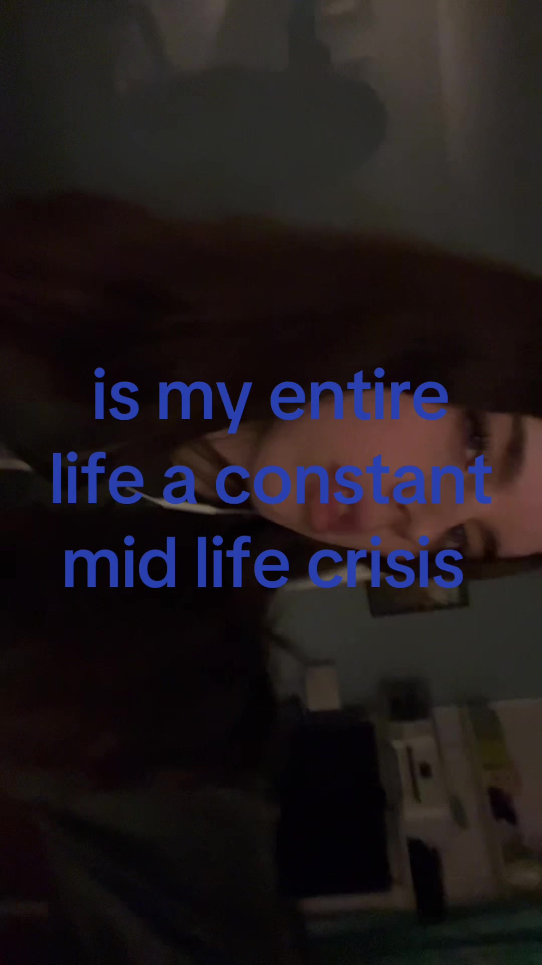 @￴