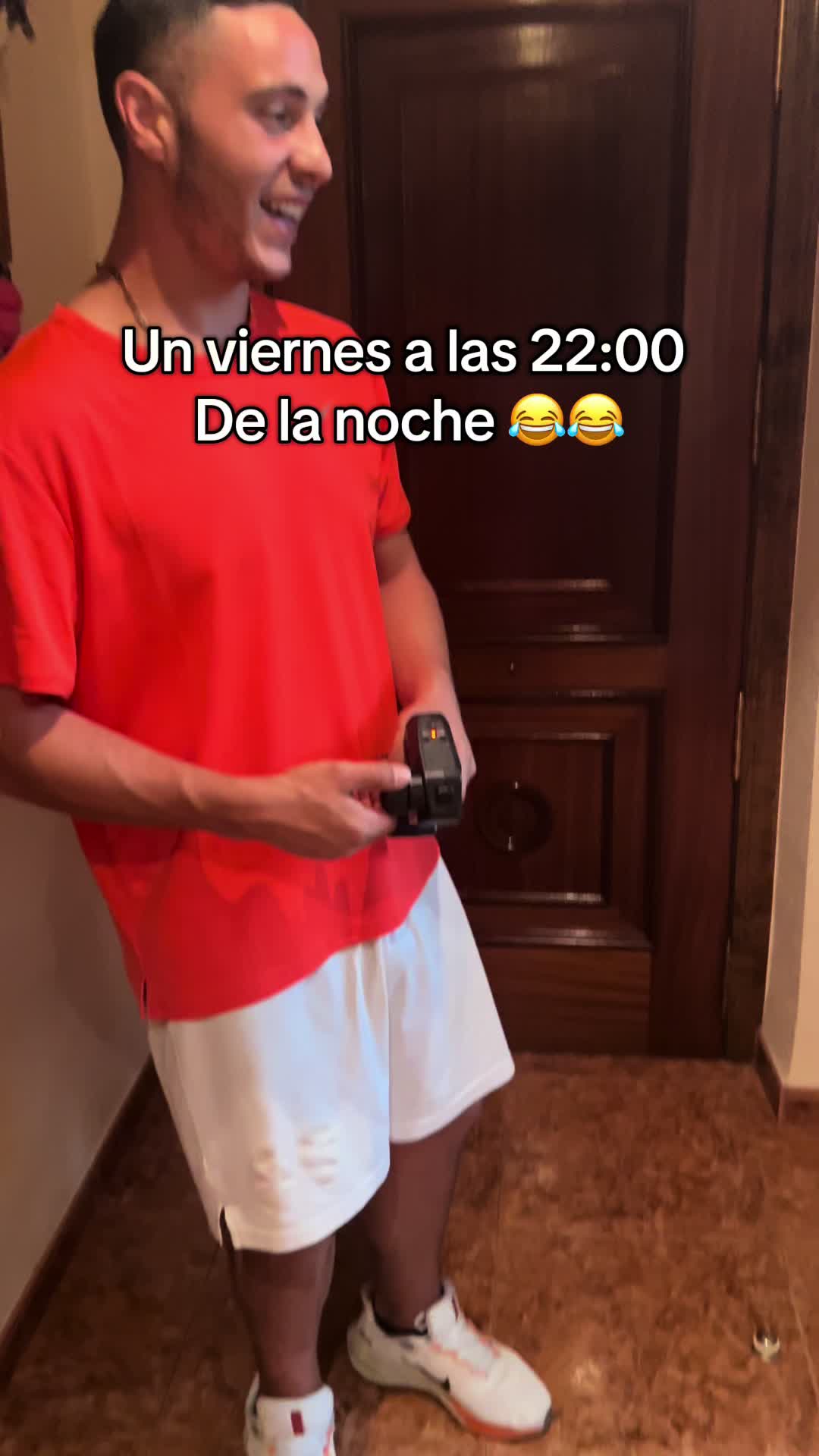 @Naiaragguzman