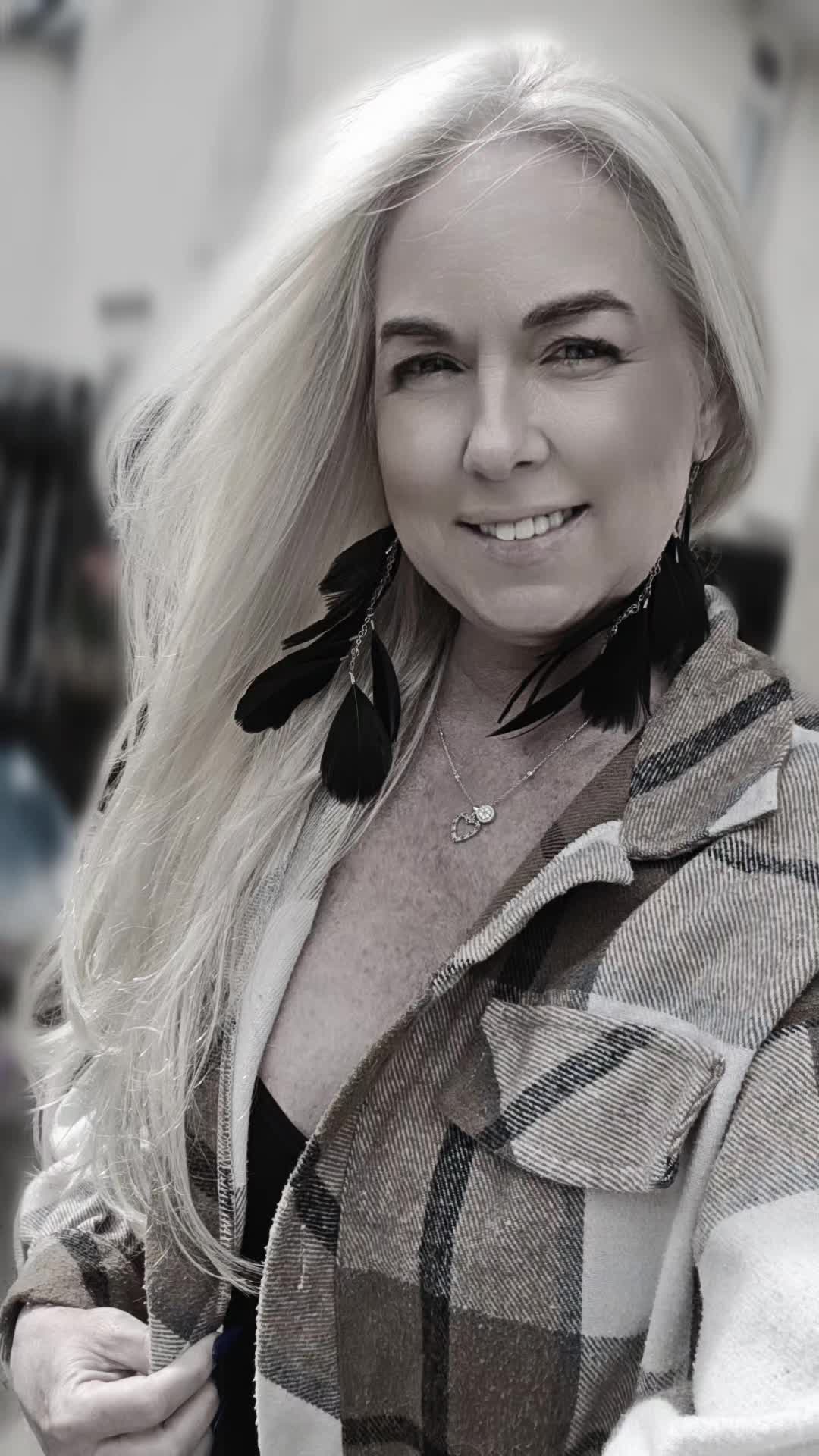 @Tonyaland12/naughtytonya12