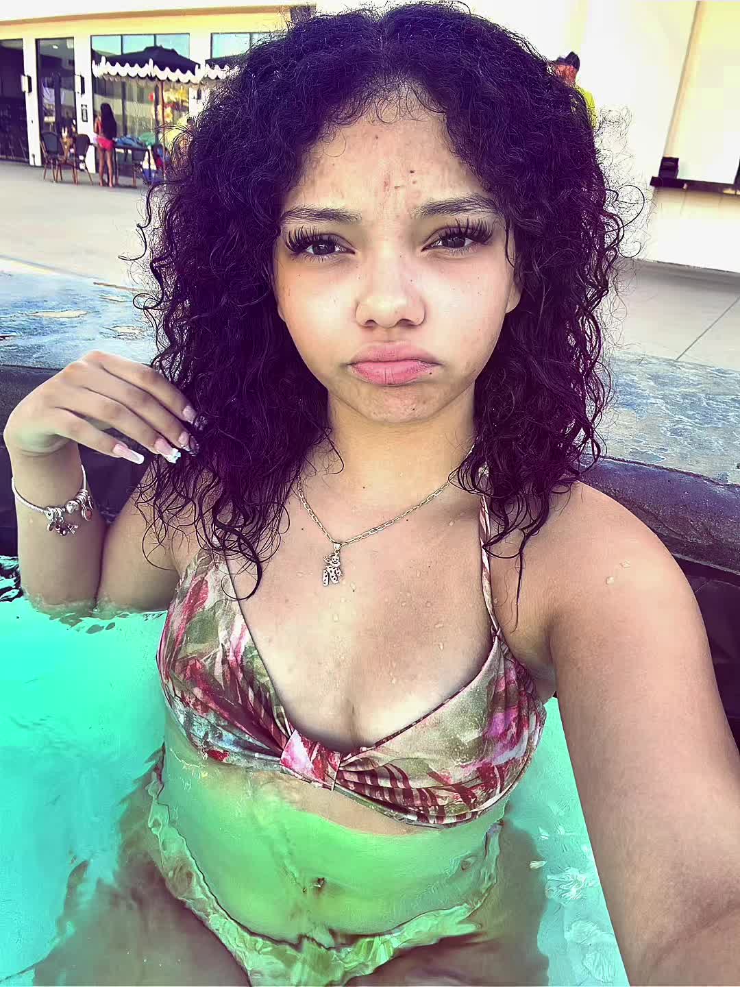 @AUBS🥸