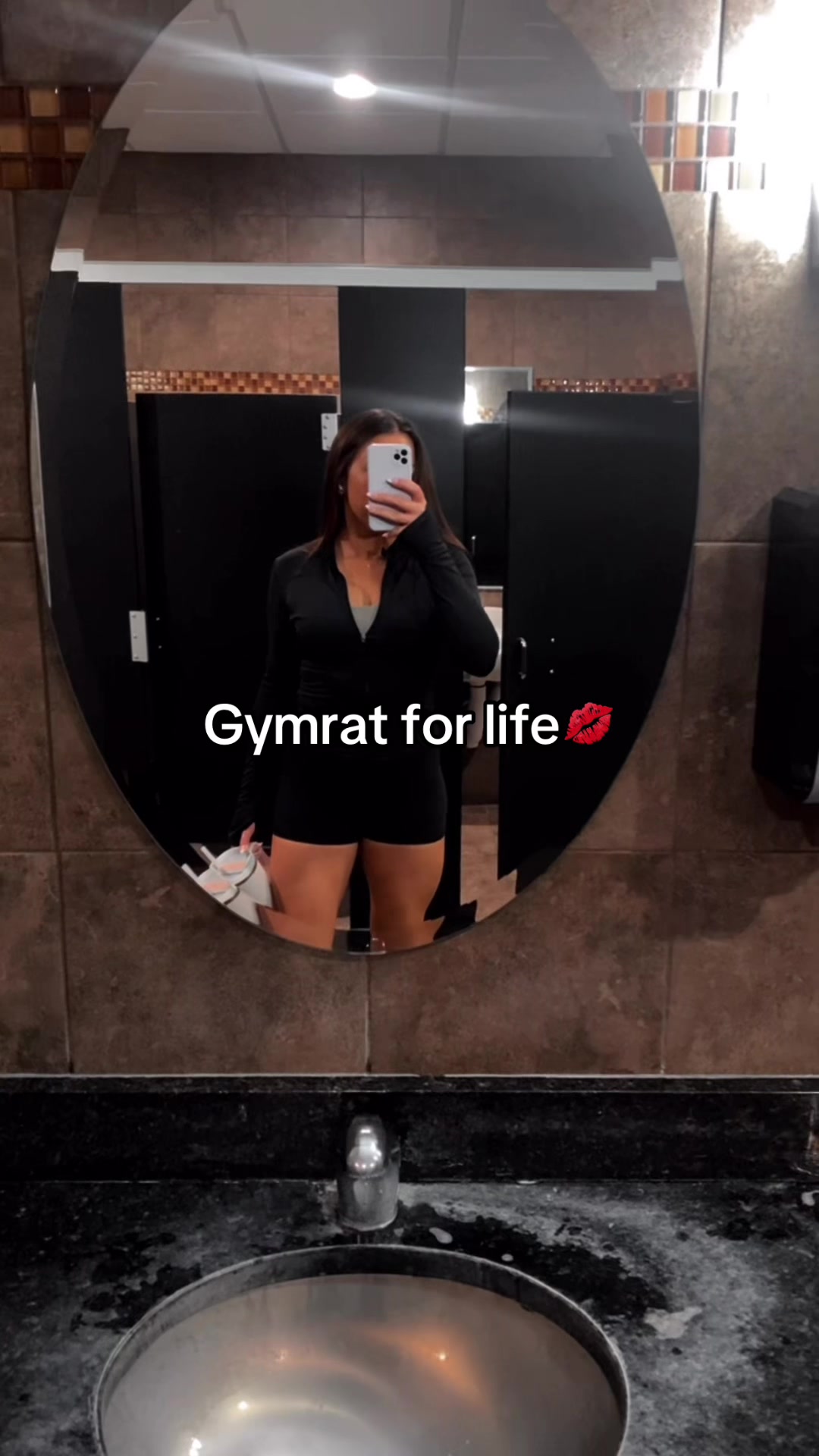 @Mai