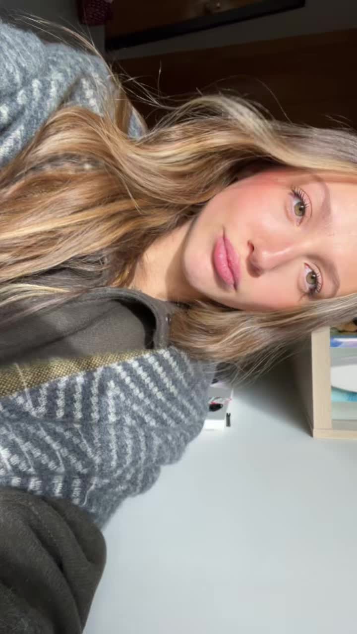 @&Agrave;ngela