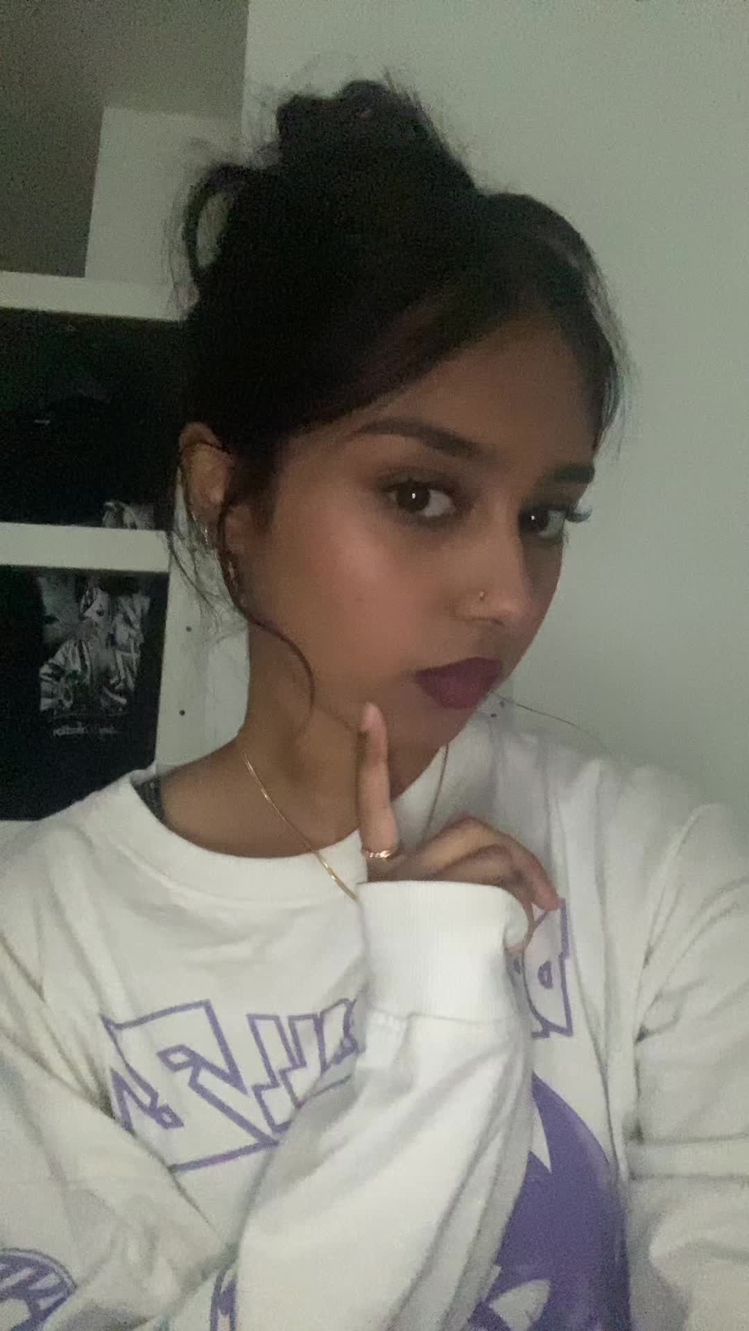 @annabella.
