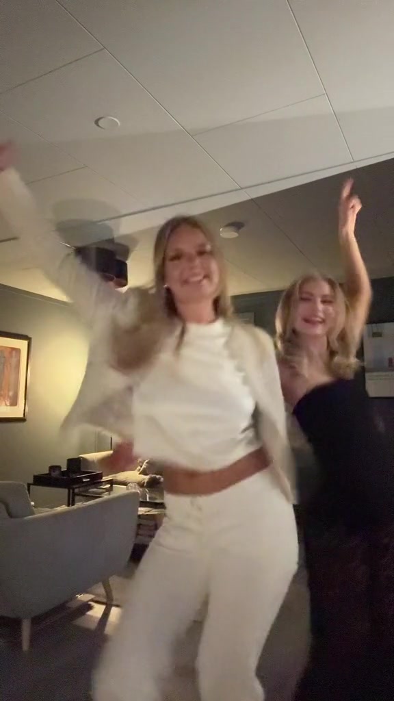 @OLIVIA FURUHOLMEN