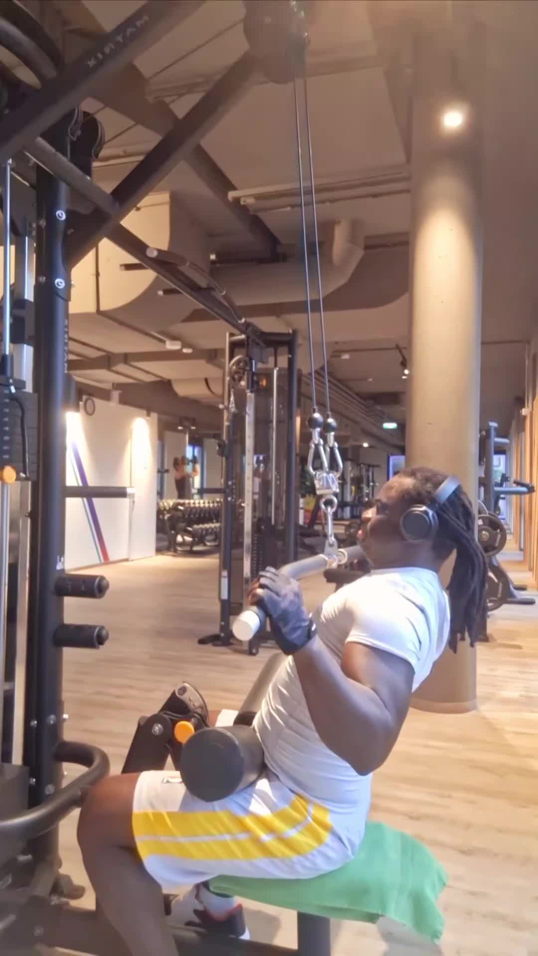@Mansaké