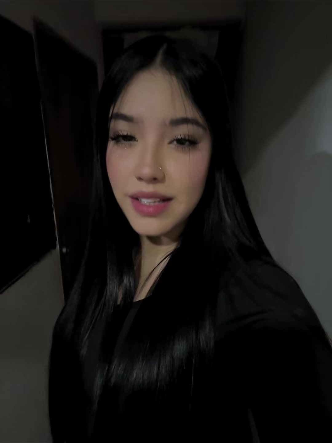 @•𝐿𝒶𝓊🖤