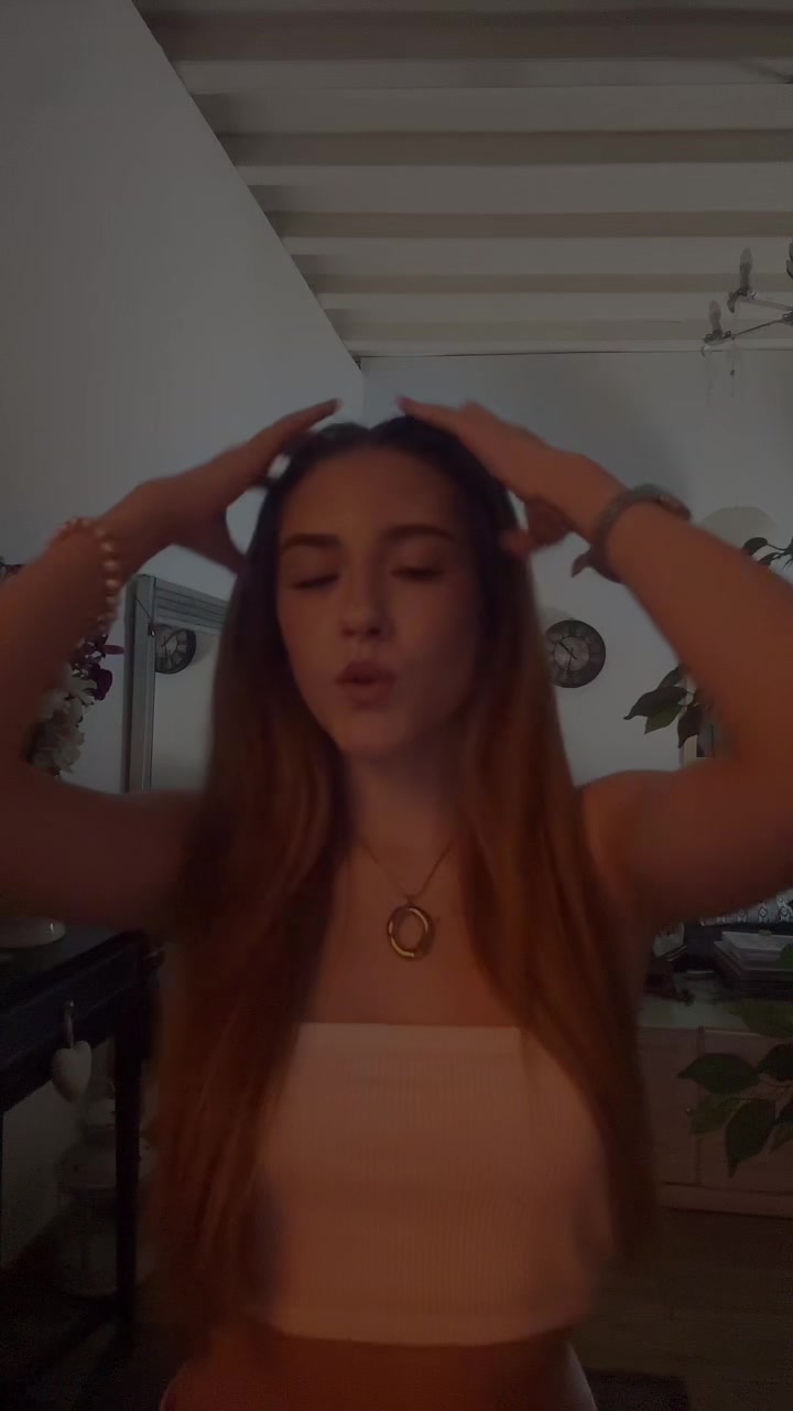 @𝒐𝒍𝒊𝒗𝒊𝒂𝒔𝒂𝒏𝒛