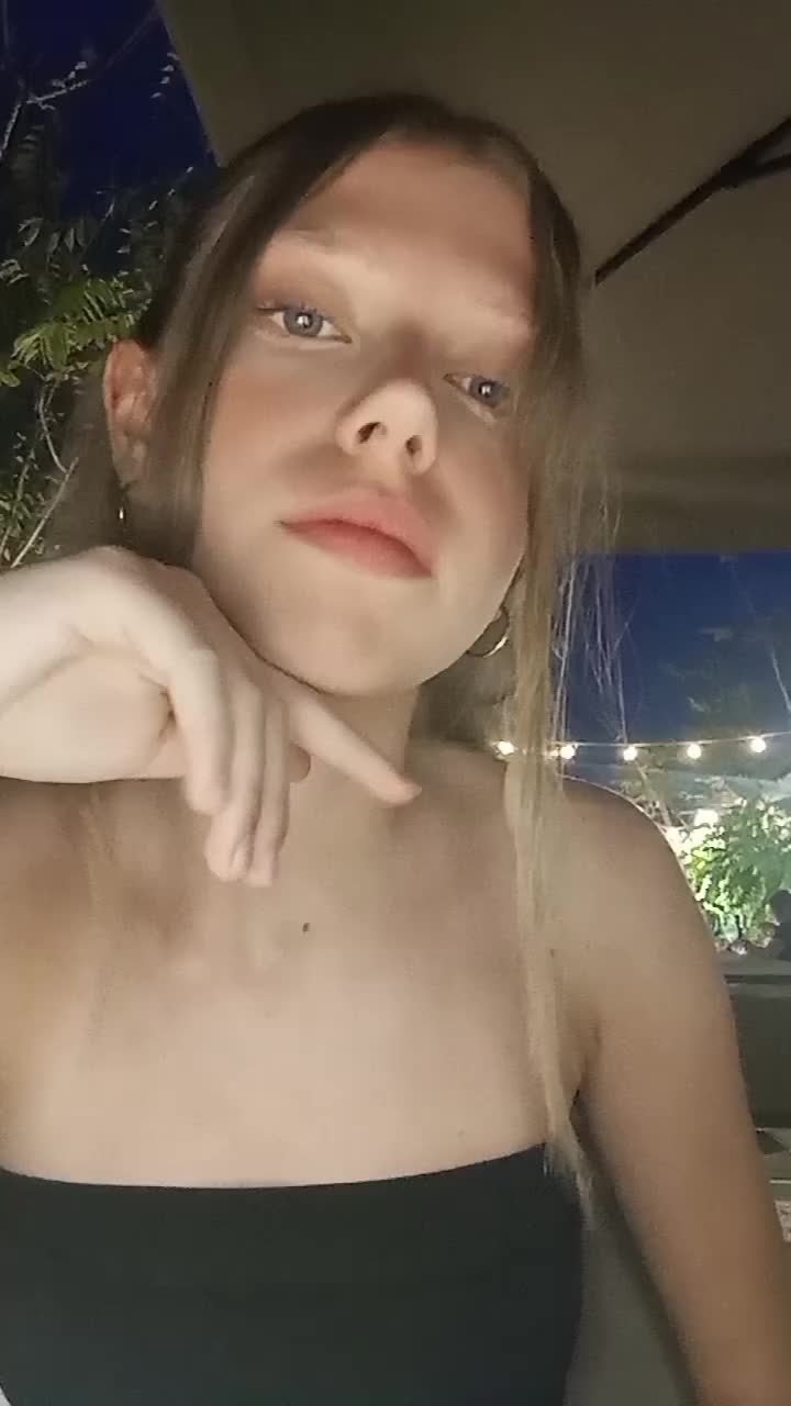 @👸🏼