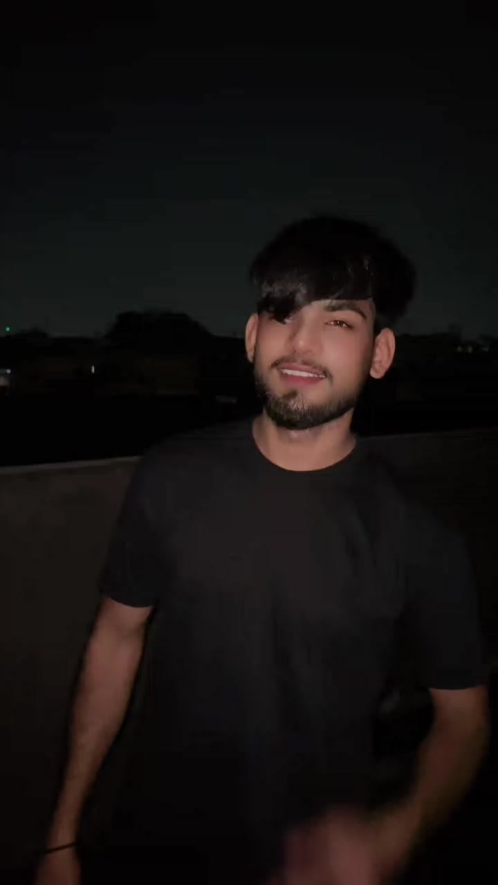 @𝓘𝓽'𝓼 𝓶𝓮 𝔃𝓾𝓫𝓲💸