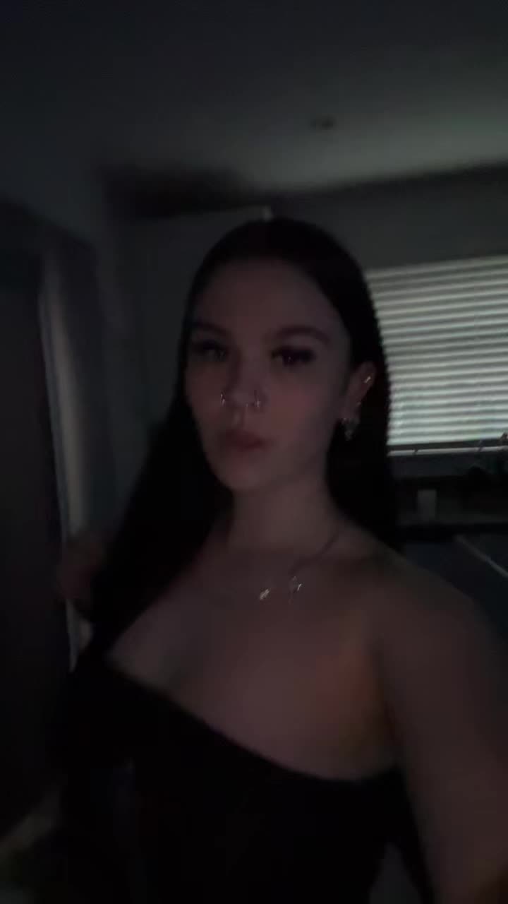 @Kacy🍒🖤💜