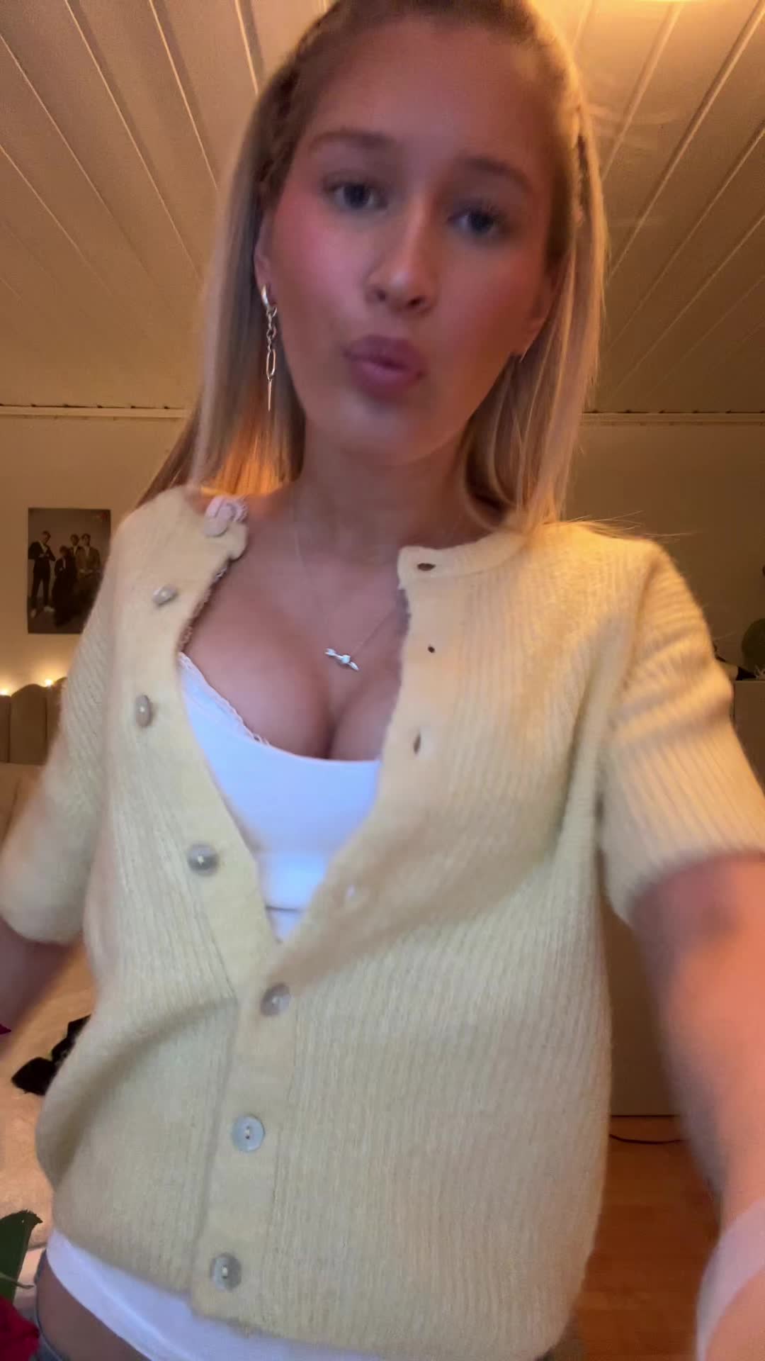 @Emsi Larsson👀
