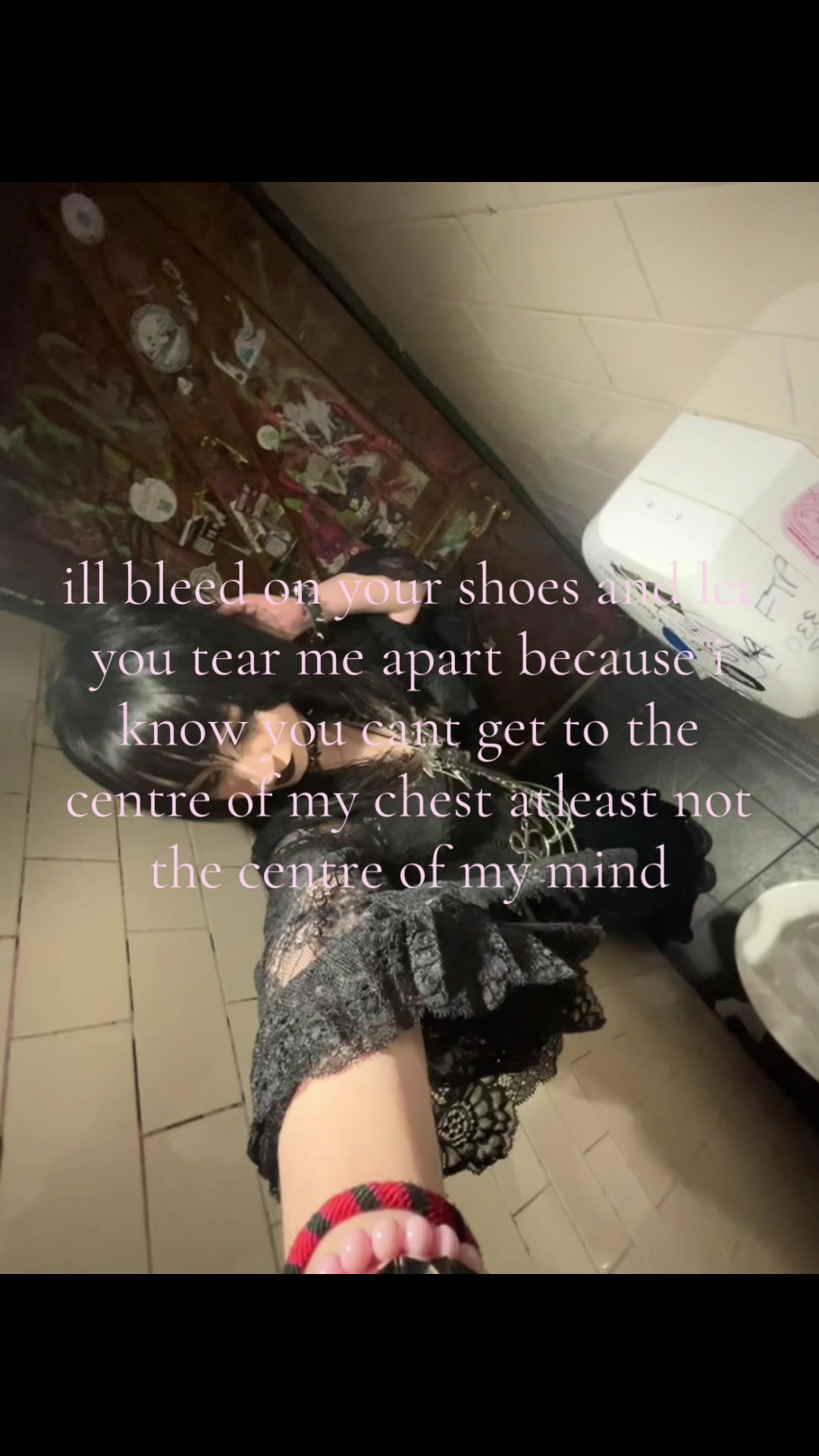 @𝔦𝔷𝔷𝔶🦇