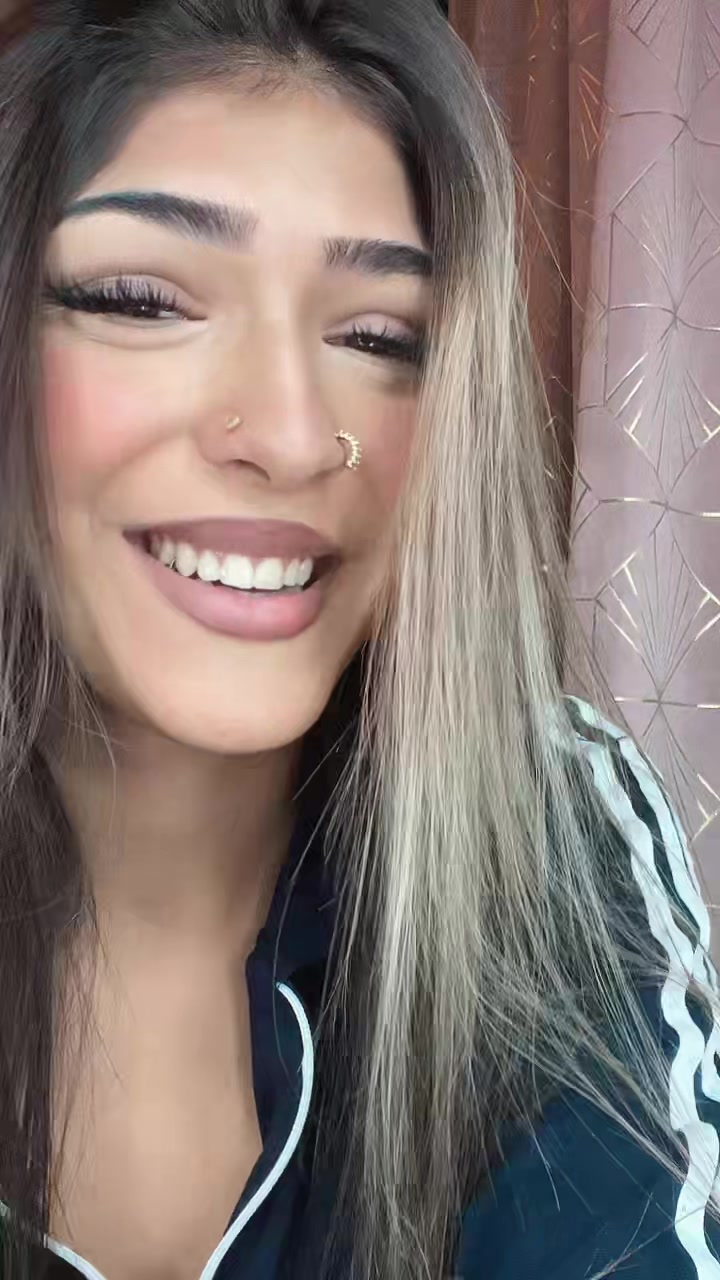 @𝒩𝒶𝓎