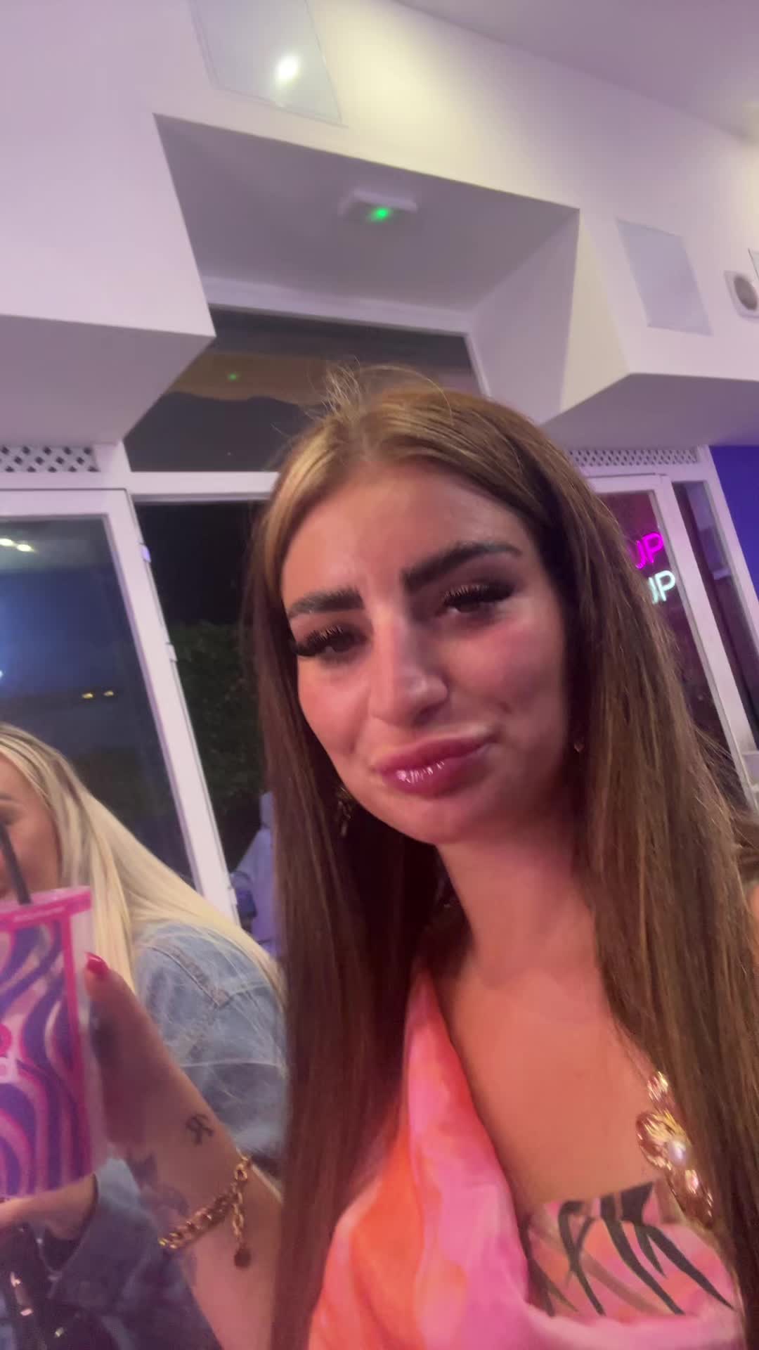 @demiroberts138