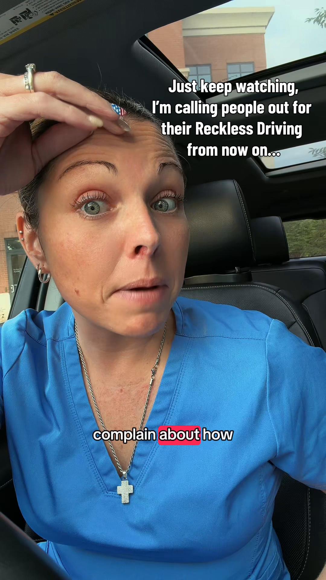 @momica_mama