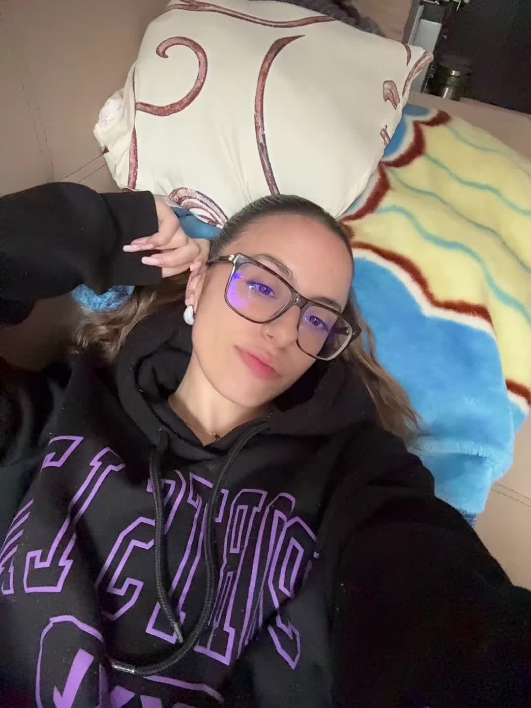 @Елина