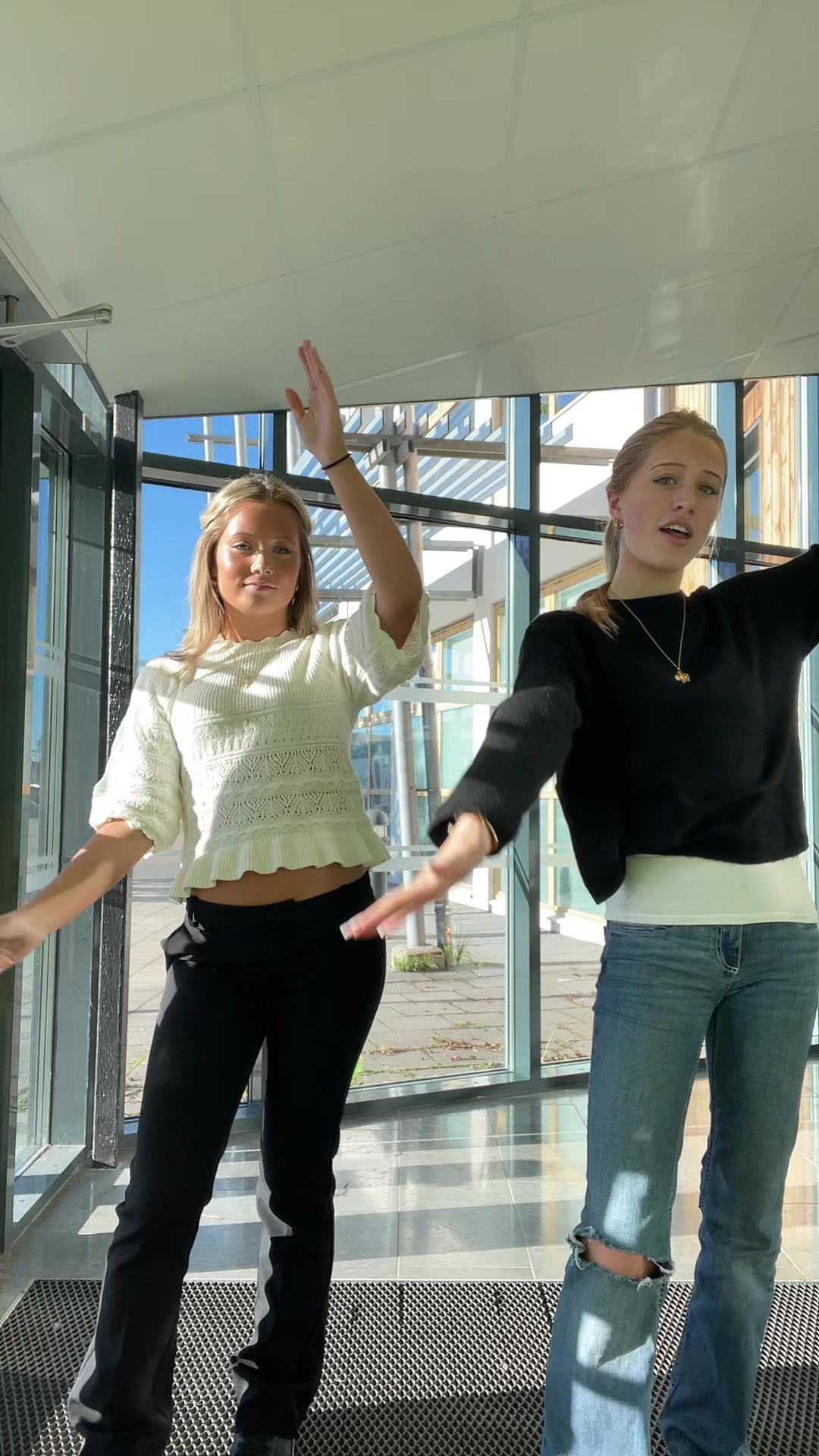 @Jill & Isabelle