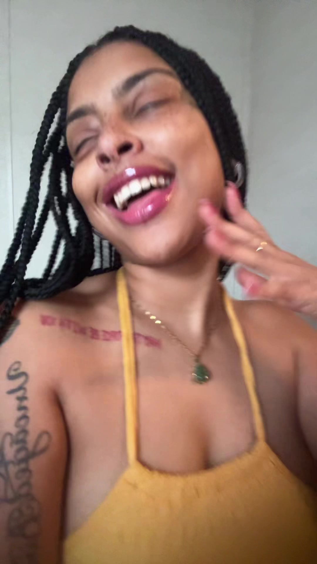 @uncaged_goddess