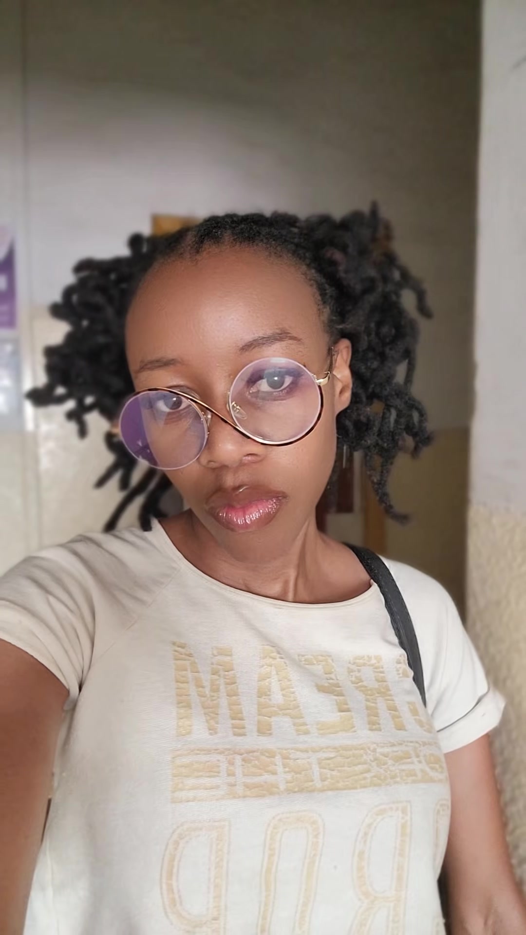 @𝐿𝓎𝓇𝒾𝓀𝒶🌹