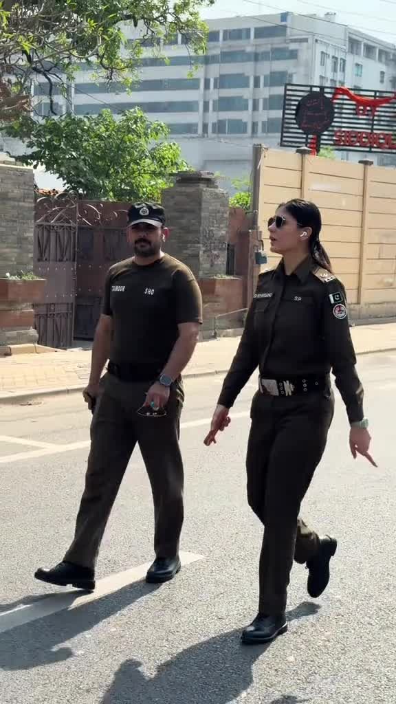 @Shehrbano Queen👑🤓