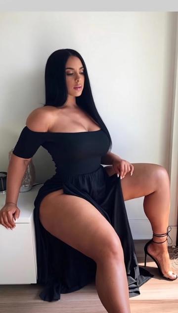 @curvyfashiondaily123
