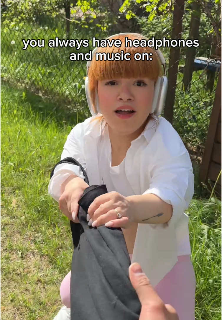 @redpookypanda