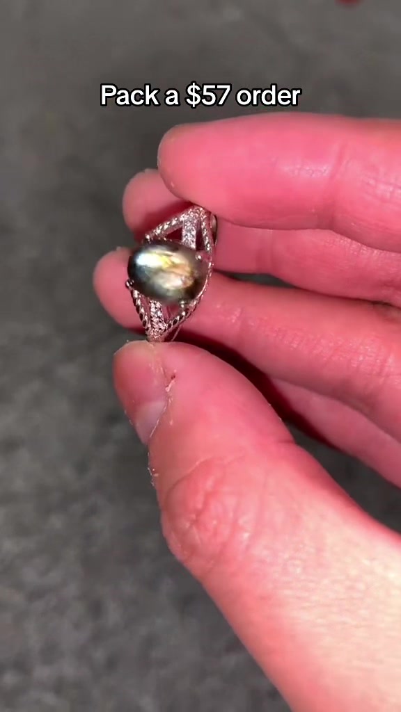 @New9_crystals