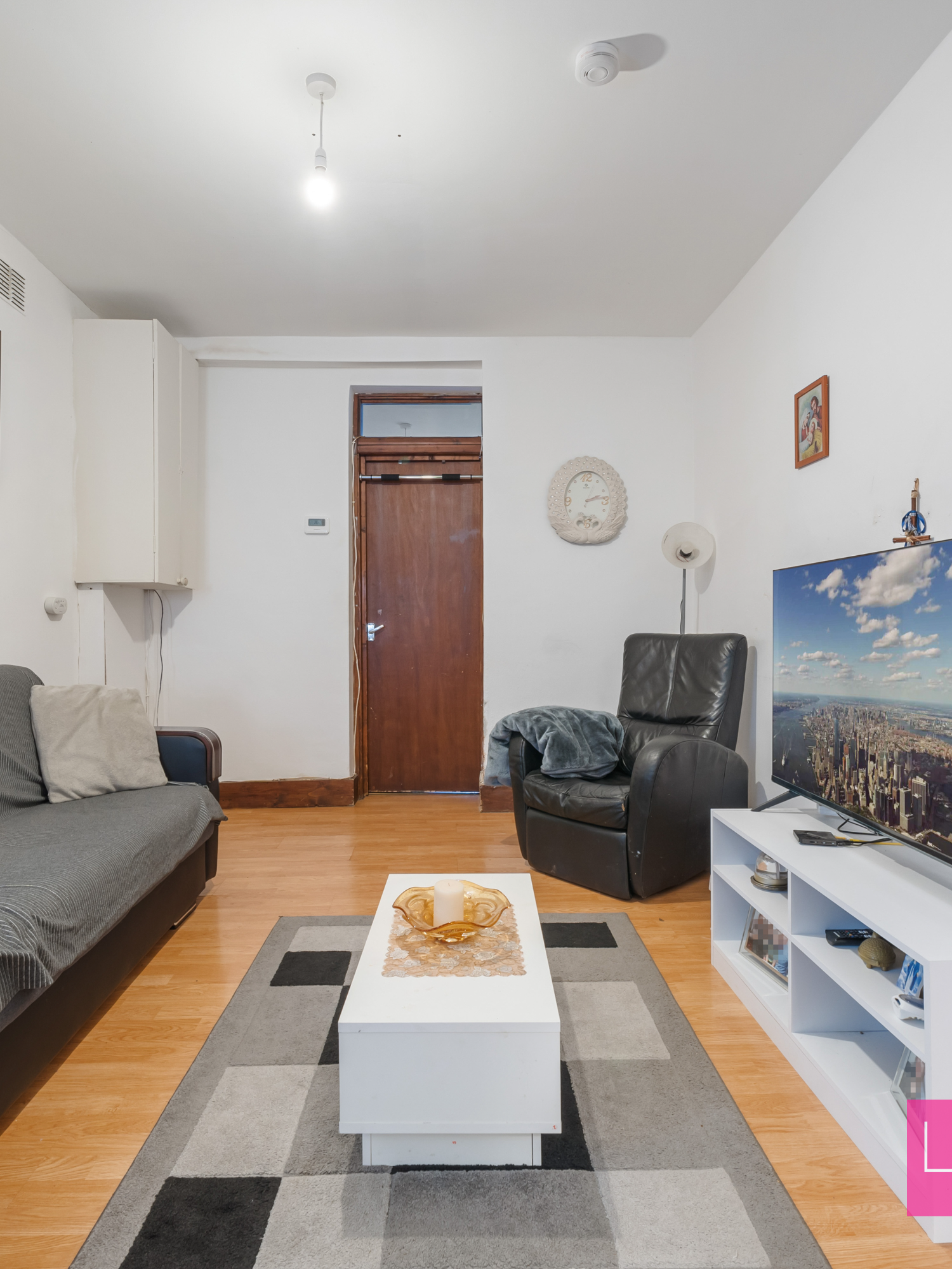 @Living space estate agents