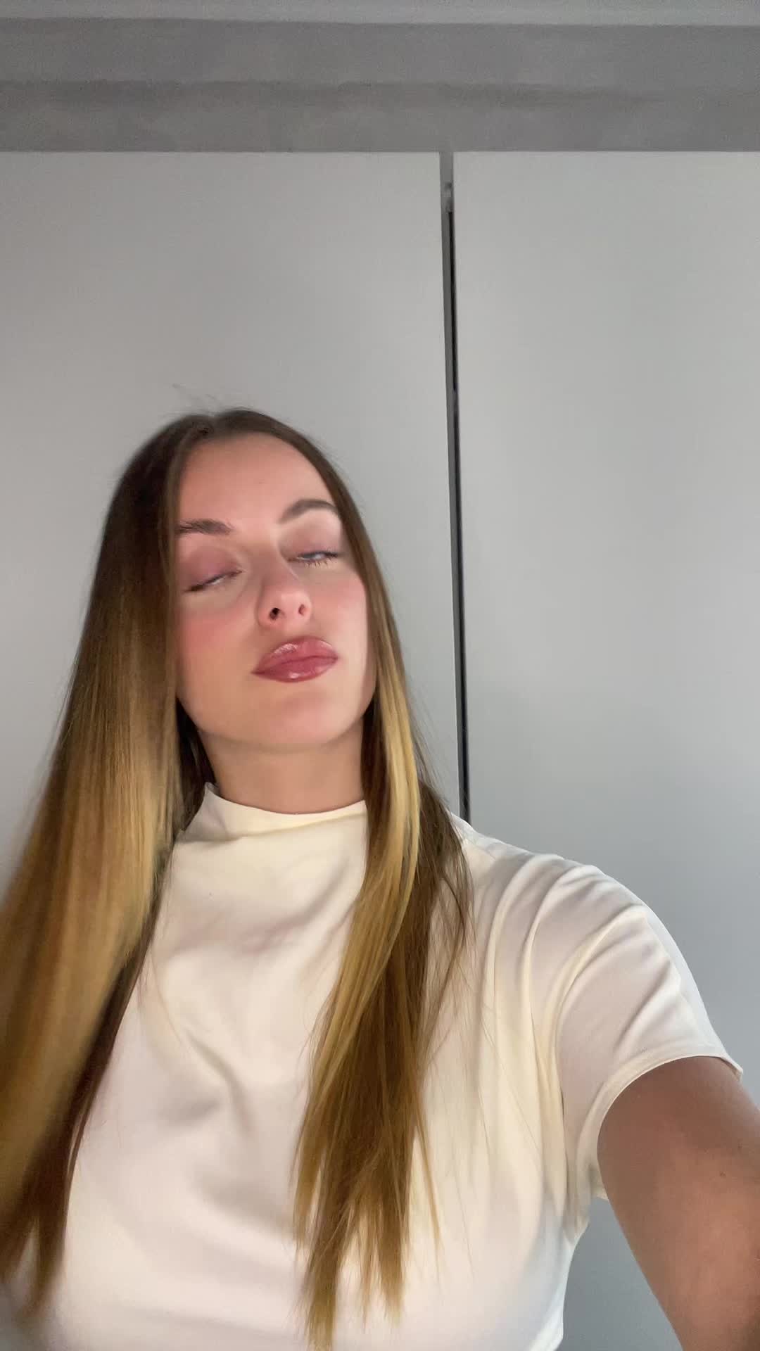 @de