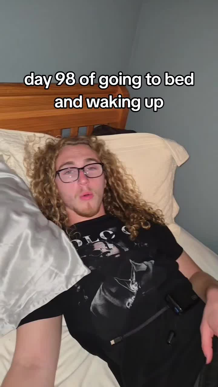 @GoldieGl0cks