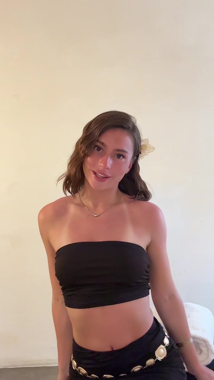@Elisavaloren