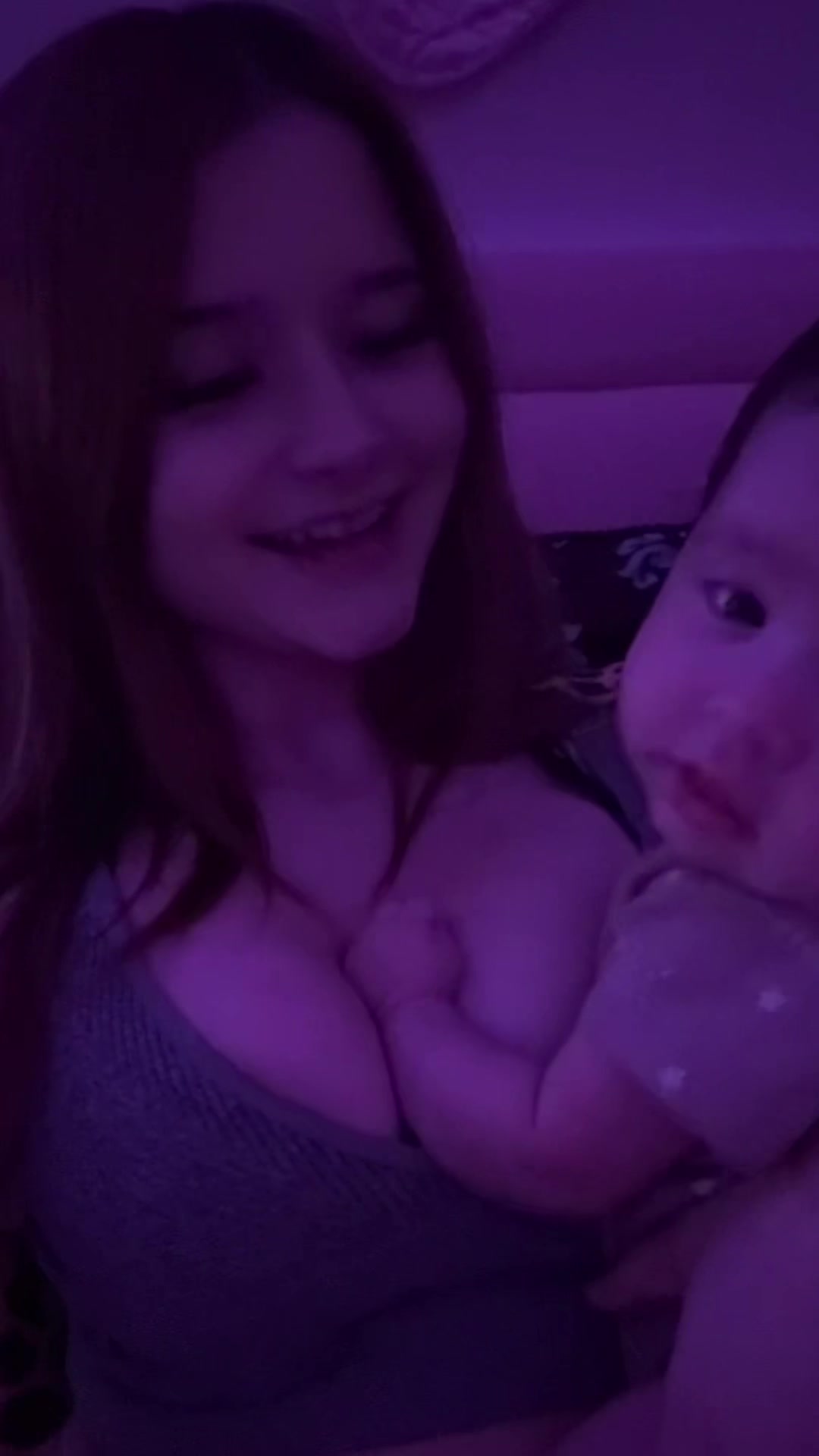 @carly_kiss